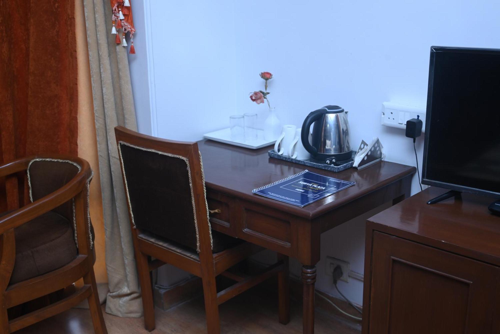 Hotel Surya Plaza Kotdwara Экстерьер фото